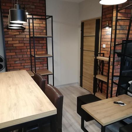 Czerwona Cegla Apartament زيلونا غورا المظهر الخارجي الصورة